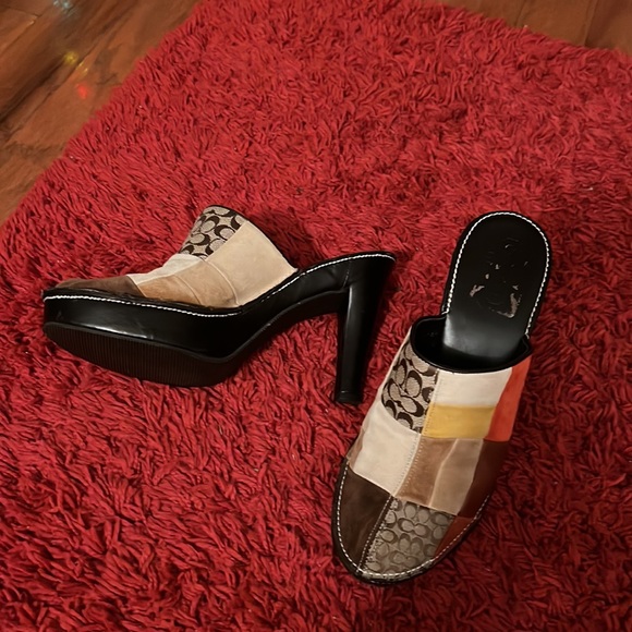Authentic Vintage Coach heels 👠 - Picture 9 of 11